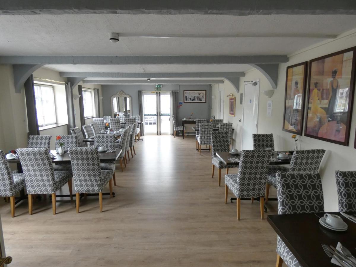 The Riverside Hotel Monmouth Buitenkant foto