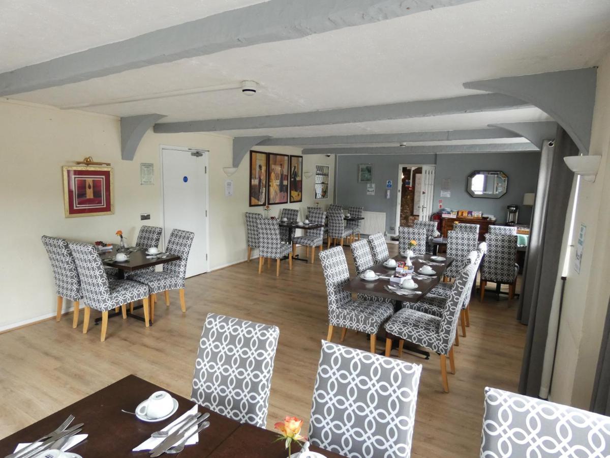 The Riverside Hotel Monmouth Buitenkant foto